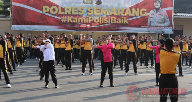 
					Olahraga Bersama, Bentuk Kekompakan Polres Semarang dan Forkopimda Peringati Hari Bhayangkara ke-79