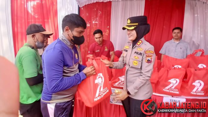 
					Polres Semarang Gelar Bazar Sembako Murah Sambut Hari Bhayangkara ke-79