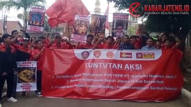 
					Analisis Unjuk Rasa FSPIP Serikat Pekerja di PT Kanindo Makmur Jaya (factory 2) Jepara