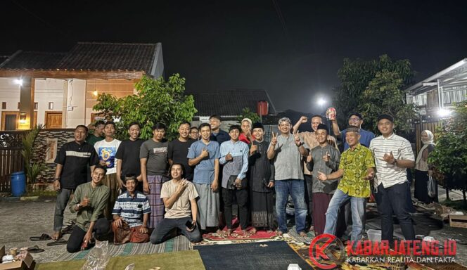 
					Warga Dusun Rowosari Meteseh Gelar Tirakatan 1 Suro, Pererat Spirit Kebersamaan