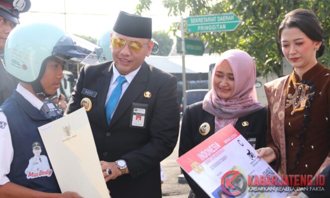 
					Lima Pelajar Tegal Rayakan Ulang Tahun ke-17 dengan Hadiah Spesial di Hari Bhayangkara ke-79