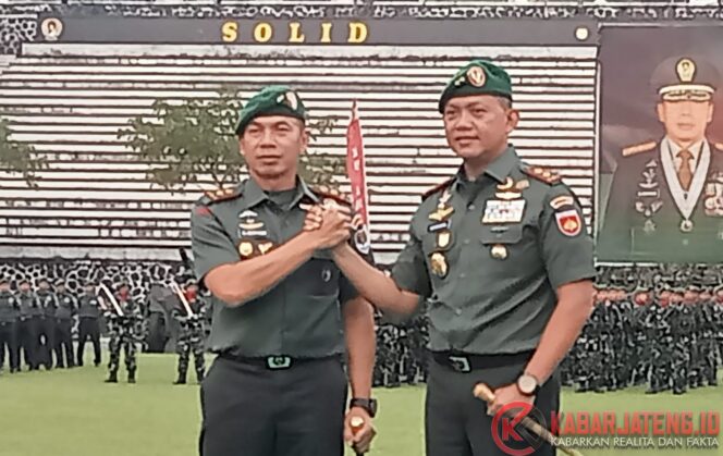 
					Pangdam IV/Diponegoro Resmi Berganti, Mayjen TNI Achiruddin Gantikan Mayjen Deddy Suryadi