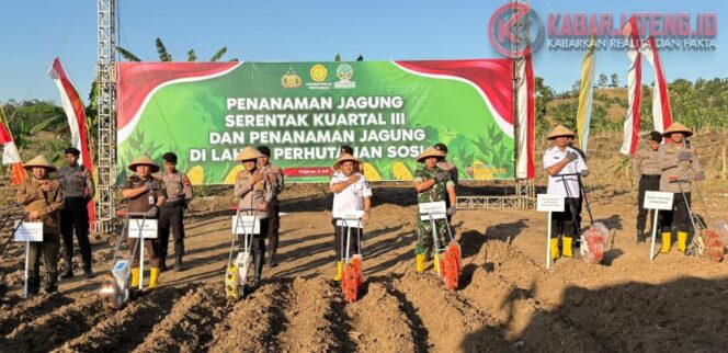 
					Polres Semarang dan Forkopimda Laksanakan Penanaman Jagung Kuartal III untuk Dukung Swasembada Pangan