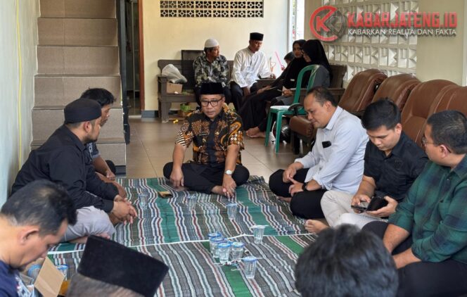
					Wakil Wali Kota Semarang Takziah ke Rumah Duka Korban Kecelakaan Feeder Trans Semarang