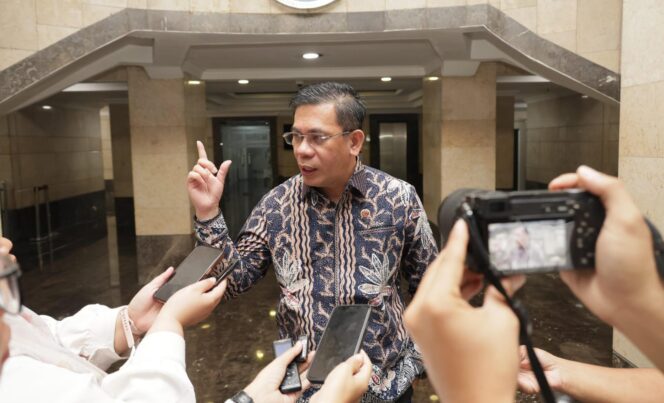 
					Kepala Biro Humas dan Protokol Kementerian ATR/BPN Tegaskan Tidak Ada Undang-Undang yang Membolehkan Privatisasi Pulau di Indonesia