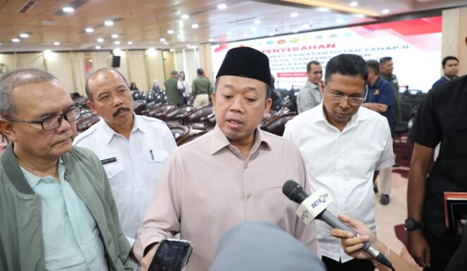 
					Dukung Pemulihan Lingkungan Kawasan Hutan, Menteri Nusron Akan Evaluasi Penerbitan Sertipikat di TN Tesso Nilo