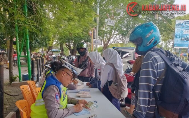 
					Operasi Patuh Candi 2025 Dimulai, Polres Demak Fokus pada Keselamatan Pengguna Jalan