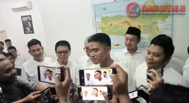 
					Kaesang Disambut Meriah Ribuan Kader PSI Semarang, Targetkan Dukungan Penuh di Pemilu Raya 2025
