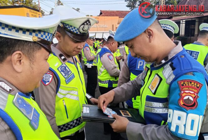 
					Propam Polres Tegal Lakukan Pemeriksaan Internal untuk Tingkatkan Disiplin Anggota
