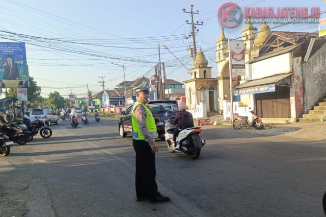 
					Ops Patuh Candi 2025, Polres Jepara Gencarkan Pengaturan Lalu Lintas di Titik Rawan