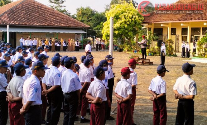 
					Polres Jepara Gencarkan Program “Police Go to School” untuk Tekan Kenakalan Remaja