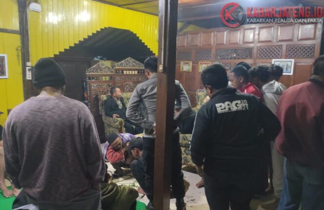 
					Polres Semarang Amankan Remaja Pelaku Pencurian Sepeda Motor di Bandungan