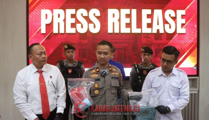 
					Polres Demak Amankan Pria Pelaku Kekerasan terhadap Anak Kandung