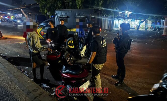
					Tindaklanjuti Laporan Warga, Tim Patroli Siraju Polres Jepara Bubarkan Pesta Miras