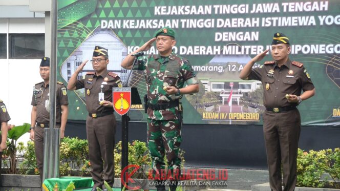 
					Kodam IV/Diponegoro dan Kejati Jateng-DIY Perkuat Sinergi Pengamanan