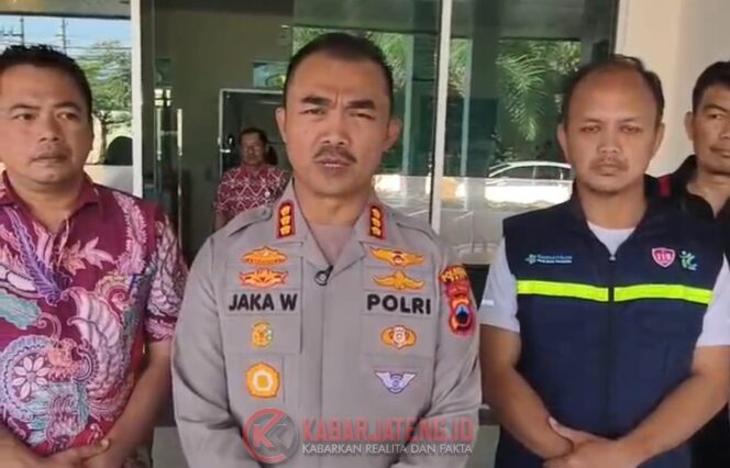 
					Polresta Pati Tegaskan Kabar Meninggalnya Dua Polisi Saat Unjuk Rasa Adalah Hoax