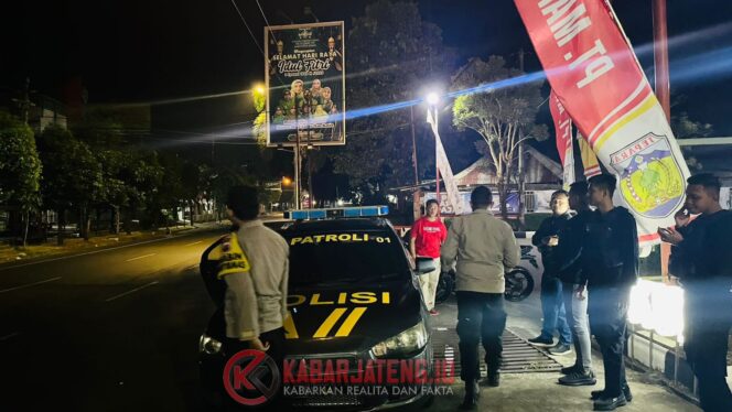 
					Tim Patroli Siraju Polres Jepara Intensifkan Patroli Malam, Wujudkan Rasa Aman Warga