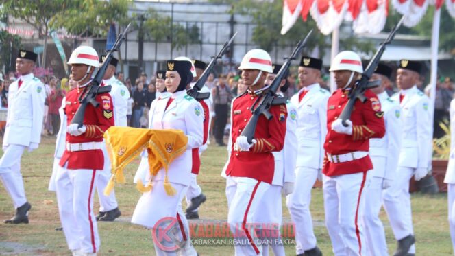 
					Upacara Penurunan Bendera HUT ke-80 RI di Jepara Berlangsung Khidmat