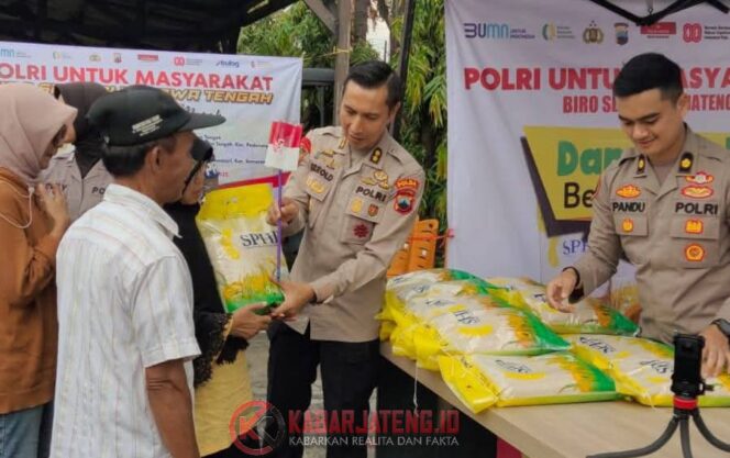 
					Polda Jateng Salurkan Beras Murah di Mapolsek Pedurungan, Warga Antusias Sambut Program GPM
