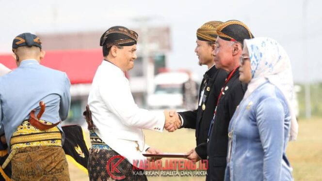 
					Gubernur Luthfi Dorong Kabupaten/Kota Kembangkan Kawasan Industri untuk Genjot Investasi di Jateng