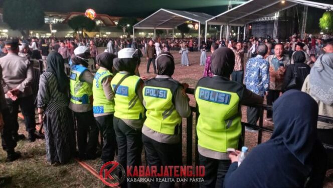 
					Polres Kebumen Siagakan 430 Personel, Pastikan Kebumen Fest 2025 Berjalan Aman dan Kondusif