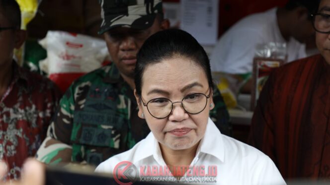 
					Agustina Wilujeng Ajak Masyarakat Semarang Perkuat Doa dan Persatuan