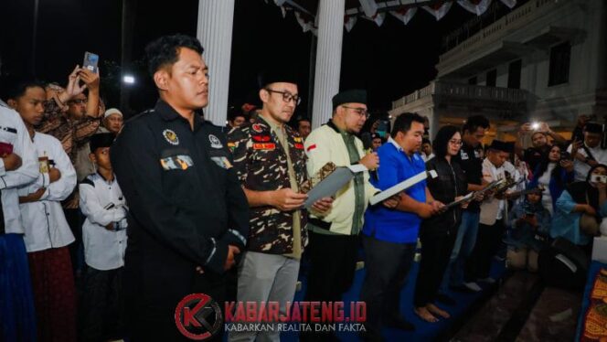 
					Pemuda Lintas Iman Jawa Tengah Deklarasikan Seruan Damai untuk Indonesia
