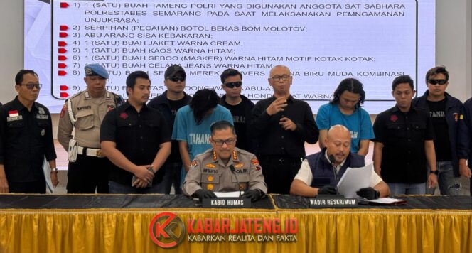
					Tiga Pelaku Baru Aksi Anarkis di Mapolda Jateng Ditetapkan sebagai Tersangka, Total Jadi Sepuluh Orang