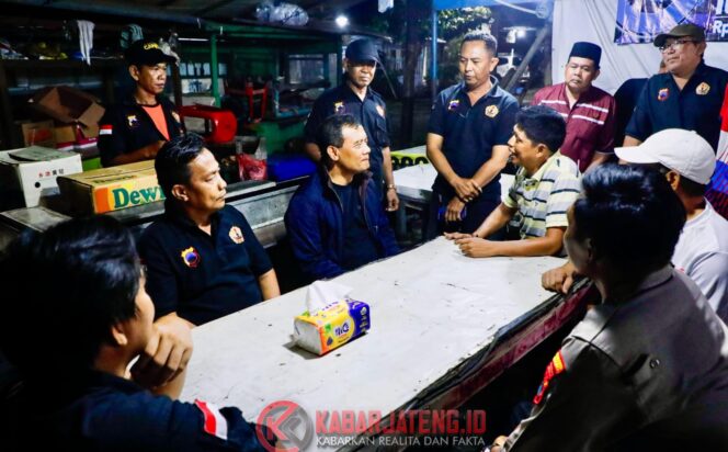 
					Njagong Bersama Warga, Gubernur Ahmad Luthfi Dorong Aktivasi Siskamling dan Jogo Tonggo