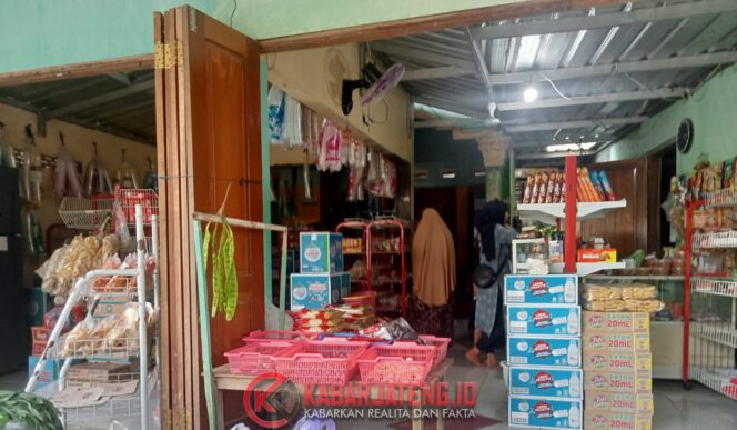 
					Salah satu toko kelontong yang ada di Semarang 