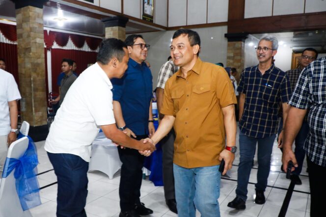 
					Hari Perhubungan Nasional 2025, Ahmad Luthfi Dorong Pemerataan Konektivitas di Jawa Tengah