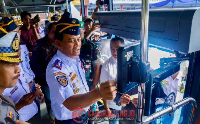 
					Ahmad Luthfi Resmikan Sistem Pembayaran Modern Trans Jateng untuk Permudah Layanan Publik