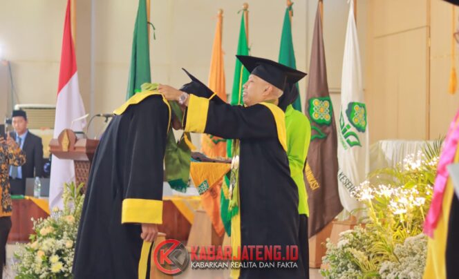 
					Pengukuhan 5 Guru Besar UIN Walisongo: Perkuat Tradisi Akademik dan Kontribusi Keilmuan Islam