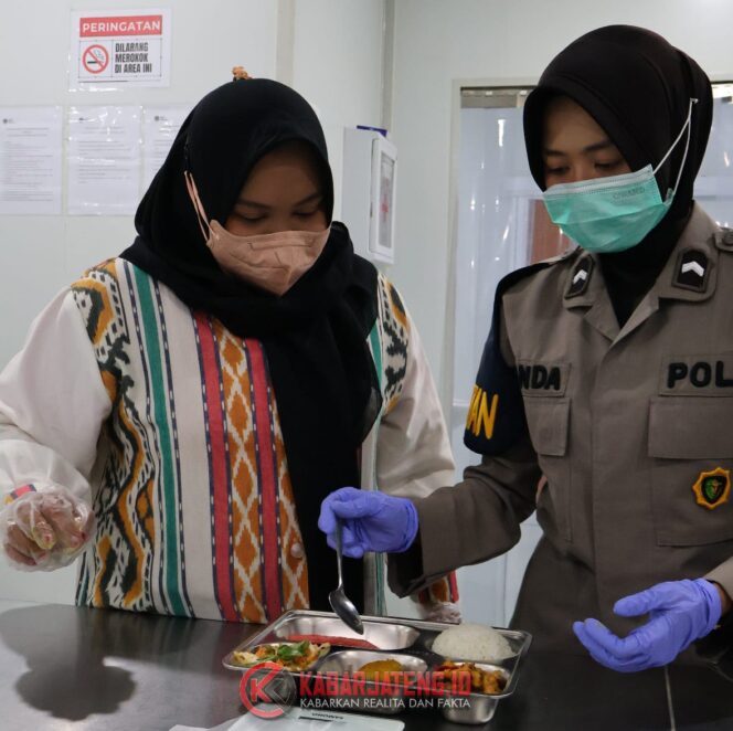 
					Biddokkes Polda Jateng Awasi Ketat Keamanan Pangan Program Makan Bergizi Gratis