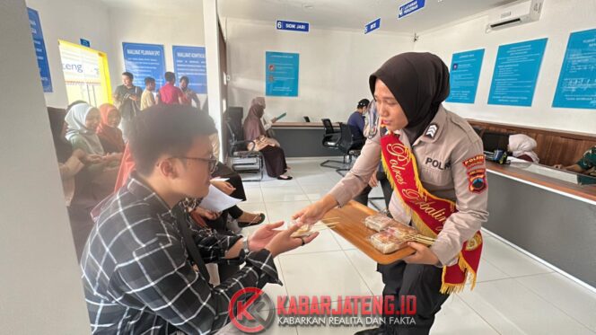 
					Polda Jateng Pastikan Layanan SKCK Tetap Prima di Tengah Meningkatnya Pemohon