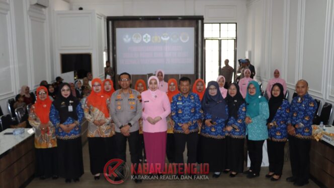 
					Ciptakan Lingkungan Belajar Nyaman, Polres Tegal dan TK Kemala Bhayangkari Teken Deklarasi Sekolah Ramah Anak