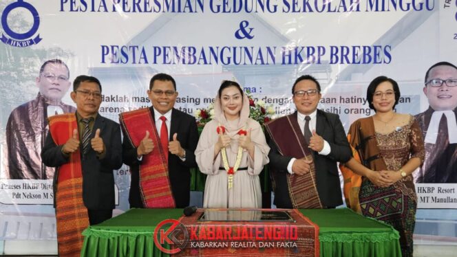 
					Bupati Brebes Resmikan Gedung Sekolah Minggu HKBP