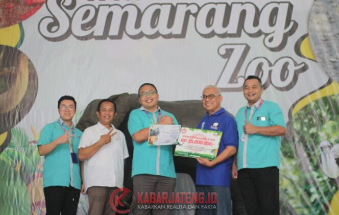 
					Dua Kelinci Salurkan Donasi Pakan Satwa untuk Dukung Konservasi di Semarang Zoo