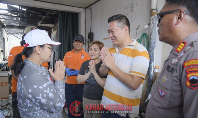 
					Wali Kota Semarang Tinjau Lokasi Kebakaran, Ingatkan Warga Tingkatkan Kewaspadaan