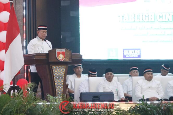 
					Tabligh Akbar Kodam IV/Diponegoro: Ustadz Das’ad Latif Ajak Prajurit Teguhkan Cinta Tanah Air