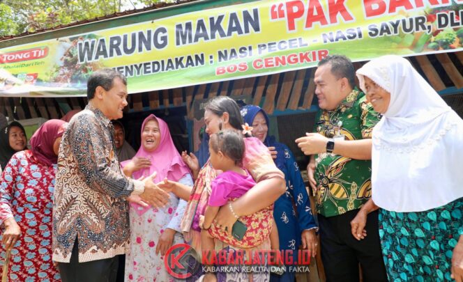 
					Setelah Puluhan Tahun Menunggu, Warga Blora Sambut Gembira Perbaikan Jalan Todanan-Ngawen