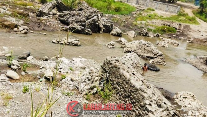 
					Kekeringan Ancam Sawah di Brebes, Bendungan Notog Rusak Sejak 2016 Belum Diperbaiki