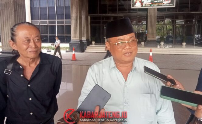 
					Ketua DPD LAI Jateng, Yoyok Sakiran saat memberikan keterangan kepada wartawan di Balaikota Semarang, Senin (29/9/2025)