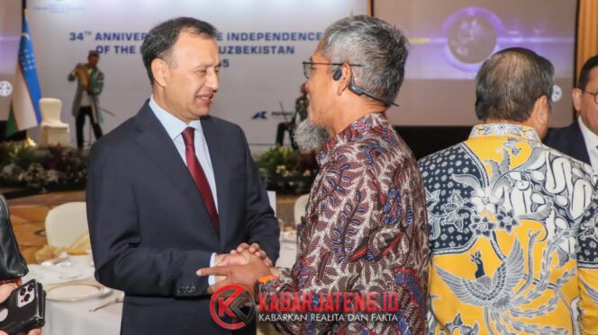 
					Jawa Tengah dan Uzbekistan Jajaki Kerja Sama Wisata Religi dan UMKM