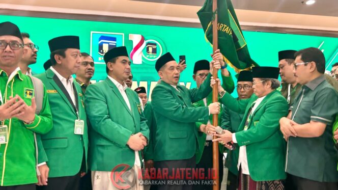 
					Gus Rommy Bantah Isu Perebutan Kantor DPP PPP, Tegaskan Tak Ada Gunanya Rebutan