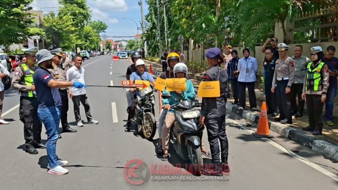 
					Polrestabes Semarang Gelar Rekonstruksi Kecelakaan Mahasiswa Unnes, Pastikan Proses Transparan