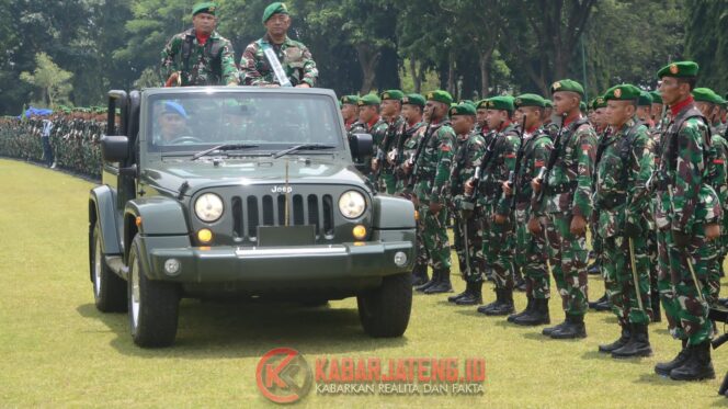 
					Kasdam IV/Diponegoro Tinjau Gladi Bersih HUT ke-80 TNI dan HUT ke-75 Kodam IV/Diponegoro