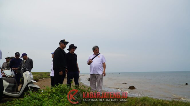 
					Investor Spanyol Tinjau Pesisir Balong, Tertarik Bangun Pelabuhan Niaga Internasional di Jepara