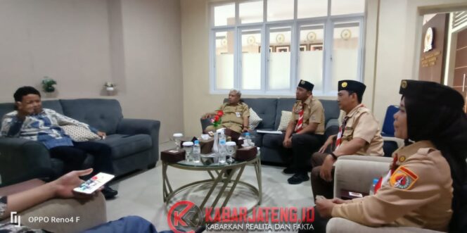 
					Kwarcab Pramuka Semarang Jalin Kolaborasi dengan DPD RI Jateng untuk Atasi Masalah Sampah dan Lingkungan