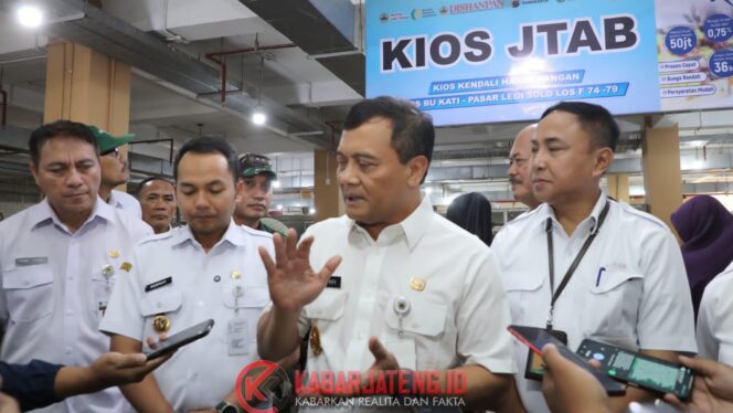 
					Ahmad Luthfi Dorong Kios JTAB Hadir di Seluruh Pasar untuk Jaga Harga dan Pasokan Bapokting